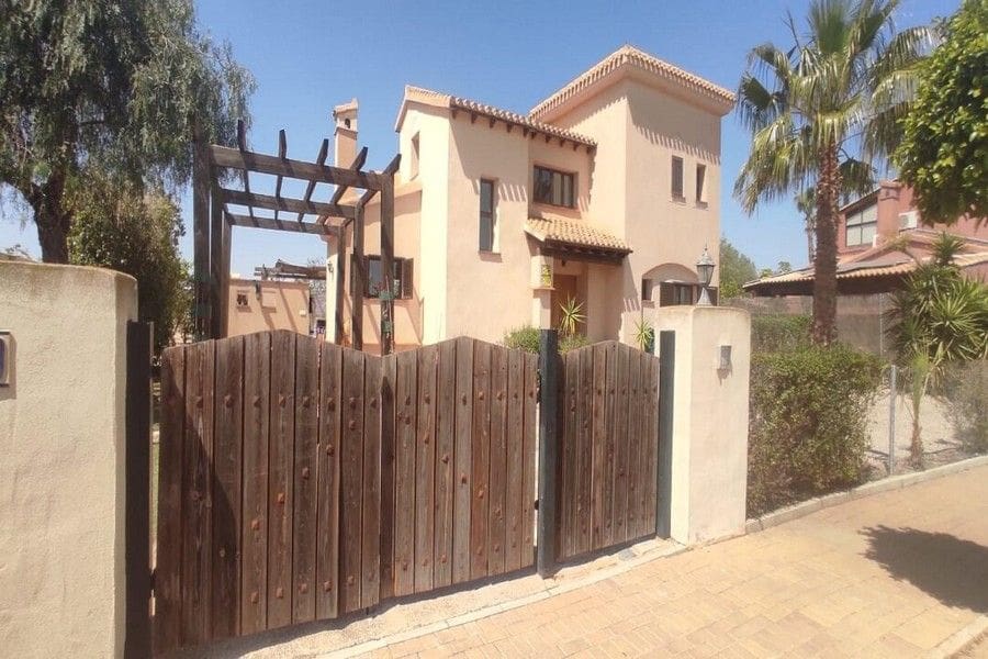 3 bedroom Villa for sale in Fuente Alamo de Murcia with pool garage - € 339,950 (Ref: 8227695)