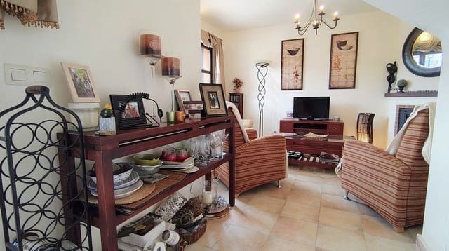 3 makuuhuone Paritalo myytävänä paikassa Hacienda del Alamo, Fuente Alamo de Murcia mukana uima-altaan 
autotalli - 242 500 € (Ref: 8959884)