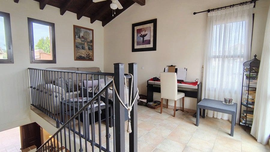 3 makuuhuone Paritalo myytävänä paikassa Hacienda del Alamo mukana uima-altaan 
autotalli - 242 500 € (Ref: 8959884)