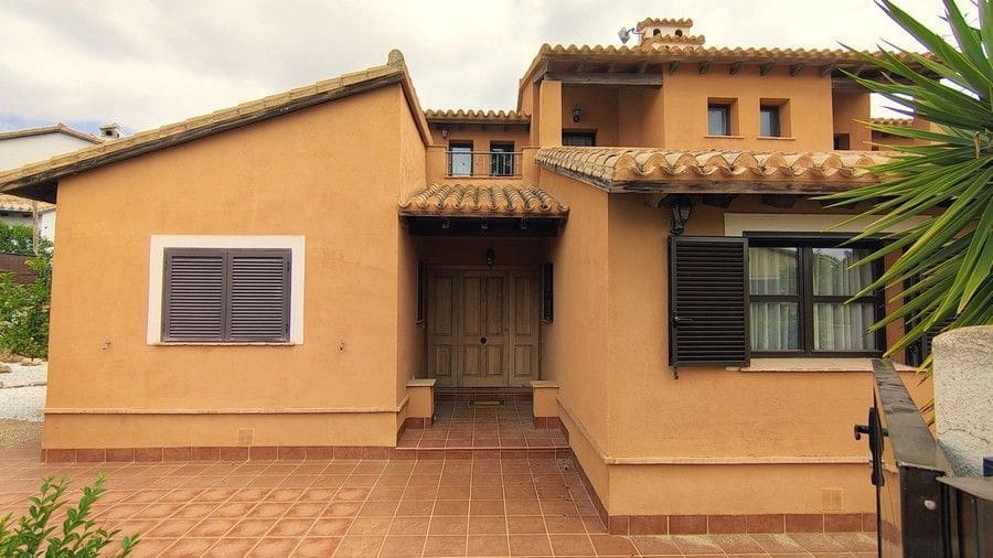 3 makuuhuone Paritalo myytävänä paikassa Hacienda del Alamo mukana uima-altaan 
autotalli - 242 500 € (Ref: 8959884)