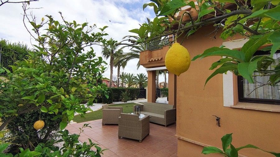 3 makuuhuone Paritalo myytävänä paikassa Hacienda del Alamo mukana uima-altaan 
autotalli - 242 500 € (Ref: 8959884)