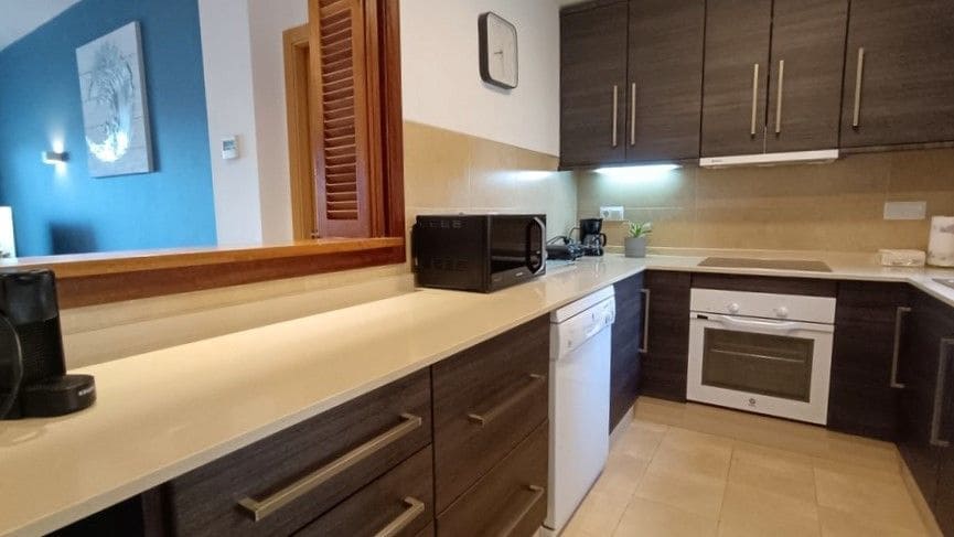 2 bedroom Apartment for sale in Hacienda del Alamo with garage - € 200,000 (Ref: 8987963)