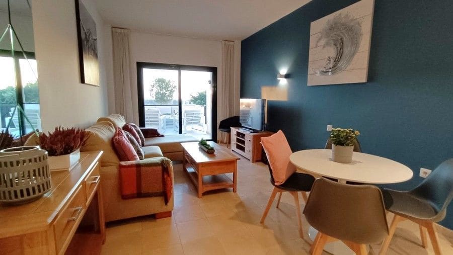 2 bedroom Apartment for sale in Hacienda del Alamo with garage - € 200,000 (Ref: 8987963)