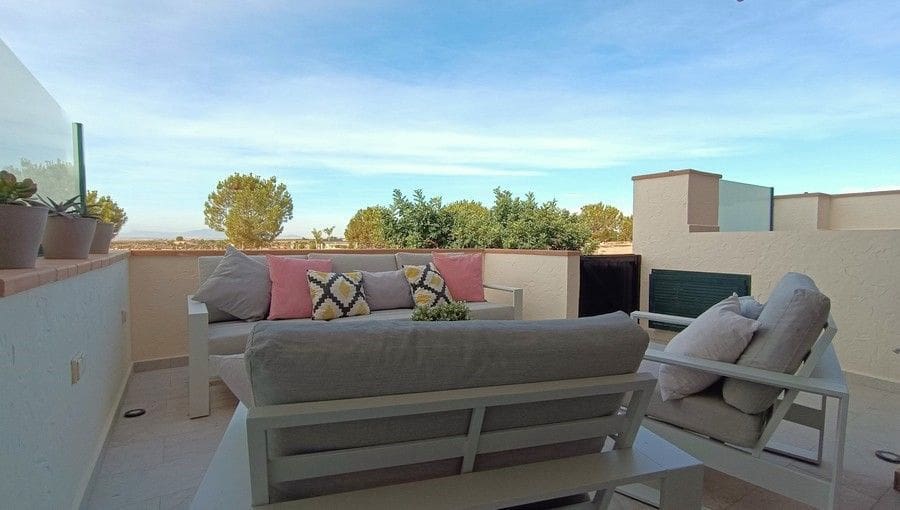 2 bedroom Apartment for sale in Hacienda del Alamo with garage - € 200,000 (Ref: 8987963)