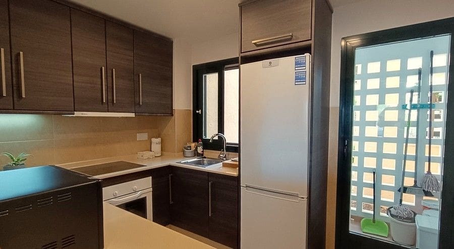 2 bedroom Apartment for sale in Hacienda del Alamo with garage - € 200,000 (Ref: 8987963)