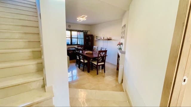 3 sypialnia Dom blizniak na sprzedaż w Hacienda del Alamo, Fuente Alamo de Murcia z basenem garażem - 215 000 € (Ref: 8987967)