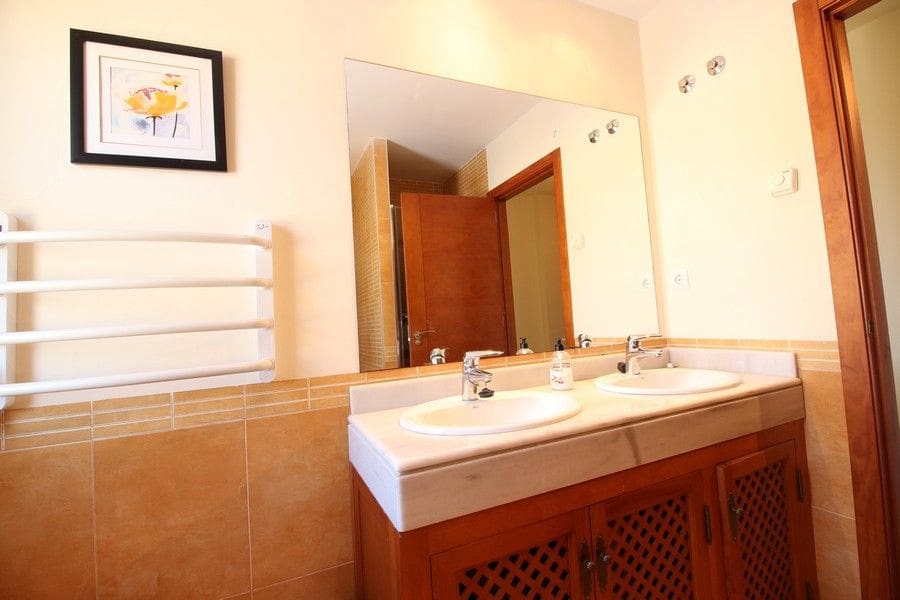 3 makuuhuone Huvila myytävänä paikassa Fuente Alamo de Murcia mukana uima-altaan 
autotalli - 425 000 € (Ref: 8987969)