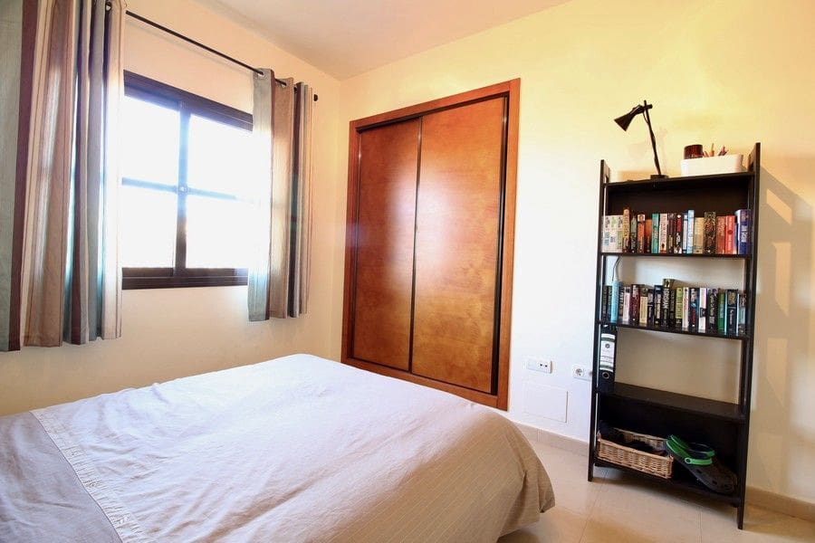 3 makuuhuone Huvila myytävänä paikassa Fuente Alamo de Murcia mukana uima-altaan 
autotalli - 425 000 € (Ref: 8987969)