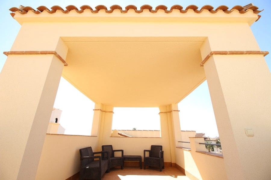 3 makuuhuone Huvila myytävänä paikassa Fuente Alamo de Murcia mukana uima-altaan 
autotalli - 425 000 € (Ref: 8987969)