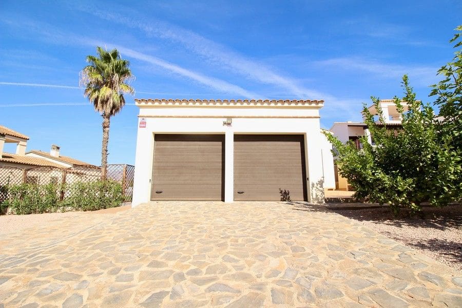 3 makuuhuone Huvila myytävänä paikassa Fuente Alamo de Murcia mukana uima-altaan 
autotalli - 425 000 € (Ref: 8987969)