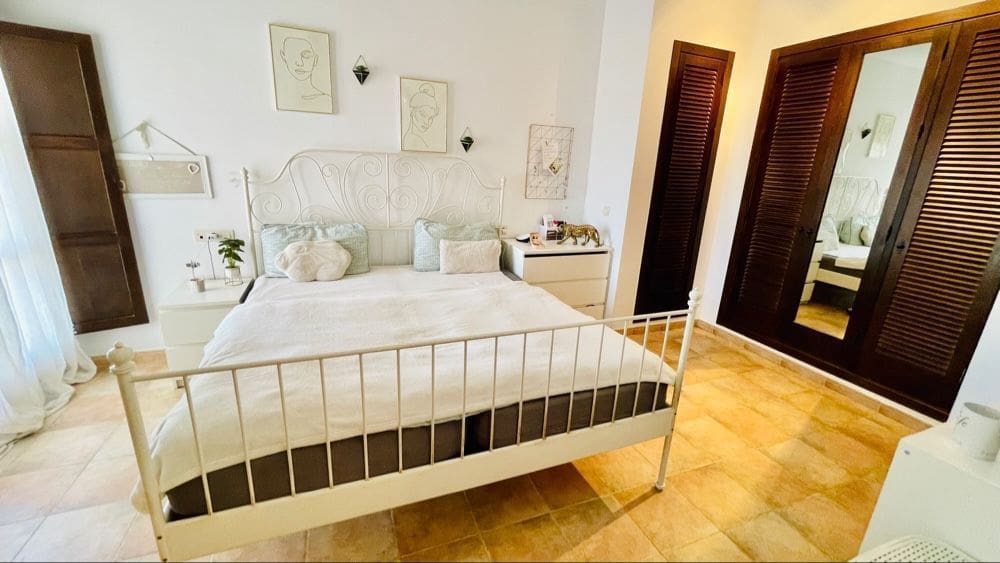 3 soveværelse Villa til salg i Hacienda del Alamo med garage - € 319.950 (Ref: 8987971)