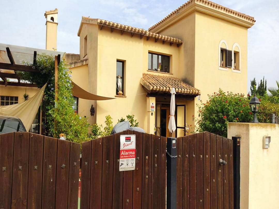 3 bedroom Villa for sale in Fuente Alamo de Murcia with pool - € 315,000 (Ref: 8987972)