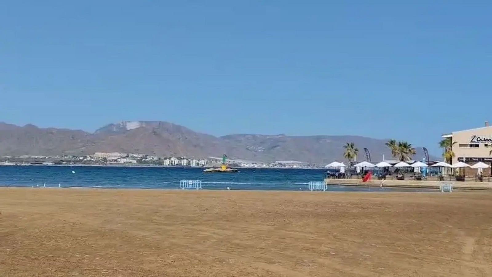 3 bedroom Villa for sale in Hacienda del Alamo with pool - € 349,000 (Ref: 8987972)