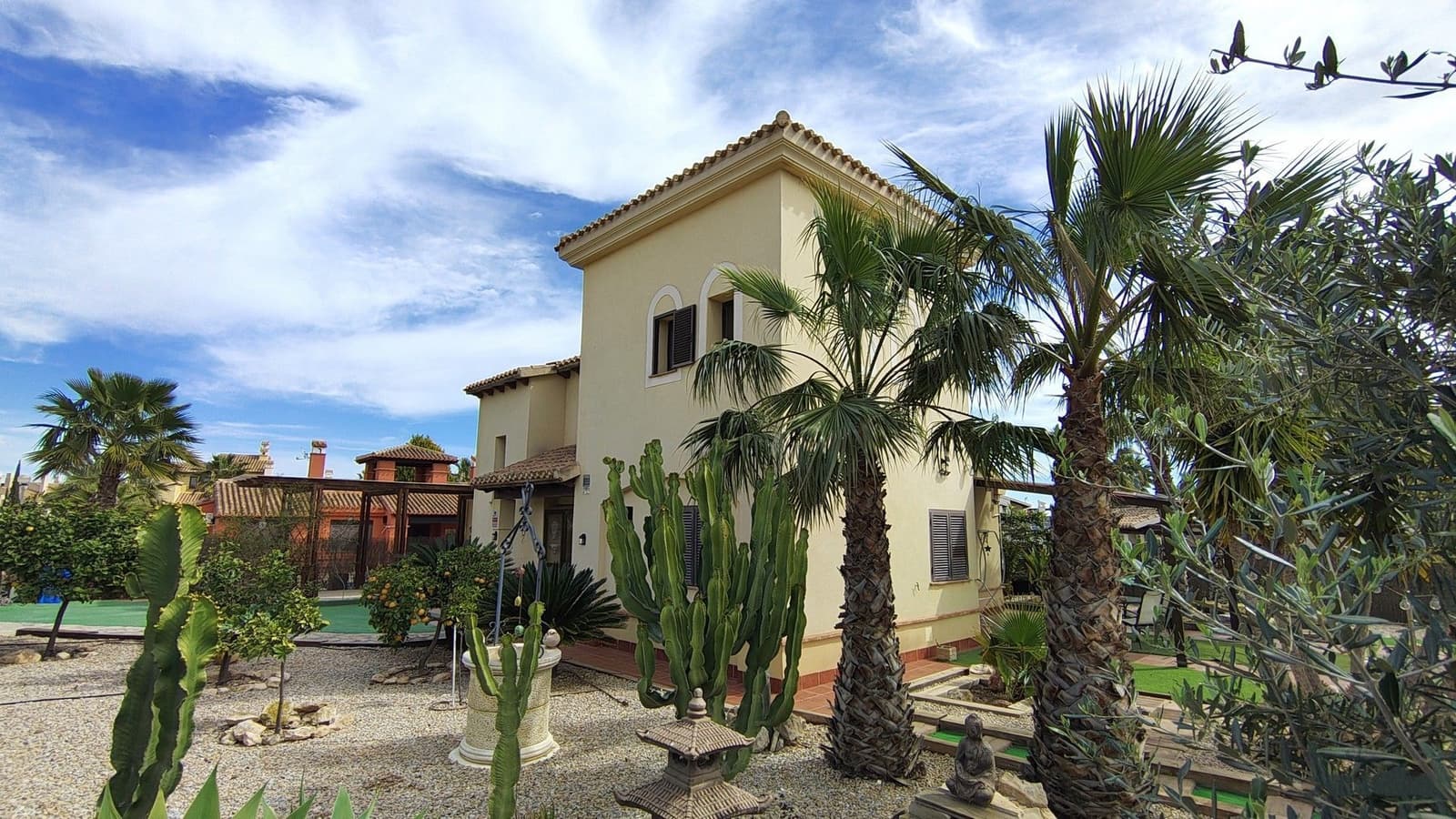 3 soveværelse Villa til salg i Hacienda del Alamo med swimmingpool - € 359.000 (Ref: 8987972)