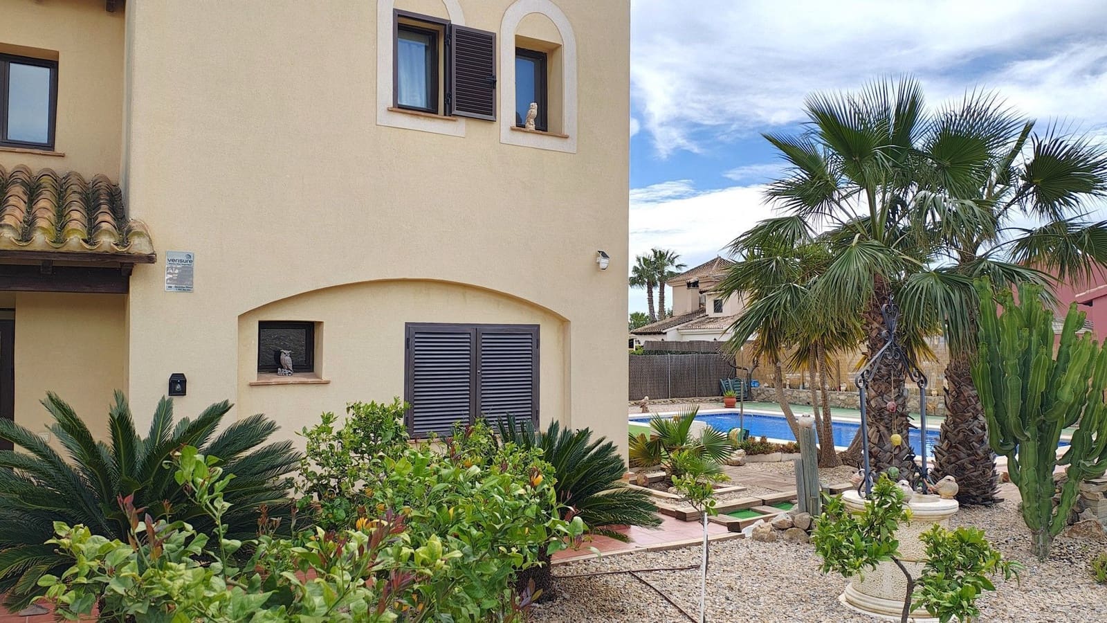 3 soveværelse Villa til salg i Hacienda del Alamo med swimmingpool - € 359.000 (Ref: 8987972)
