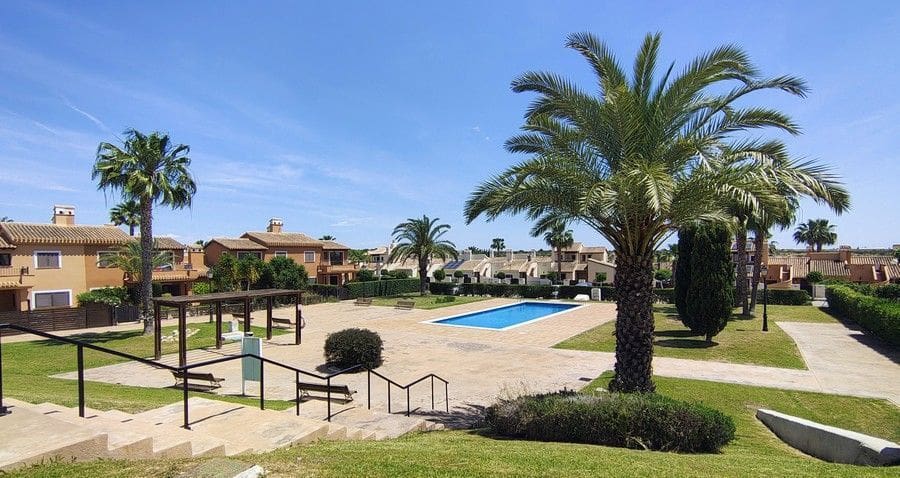 2 soverom Kjedet enebolig til salgs i Fuente Alamo de Murcia med svømmebasseng garasje - € 204 990 (Ref: 9016767)