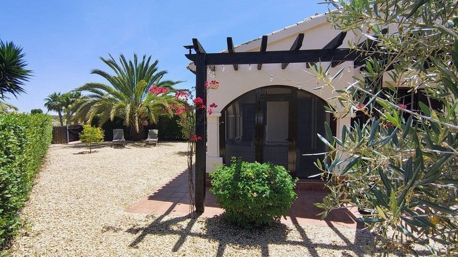 2 soverom Kjedet enebolig til salgs i Fuente Alamo de Murcia med svømmebasseng garasje - € 204 990 (Ref: 9016767)