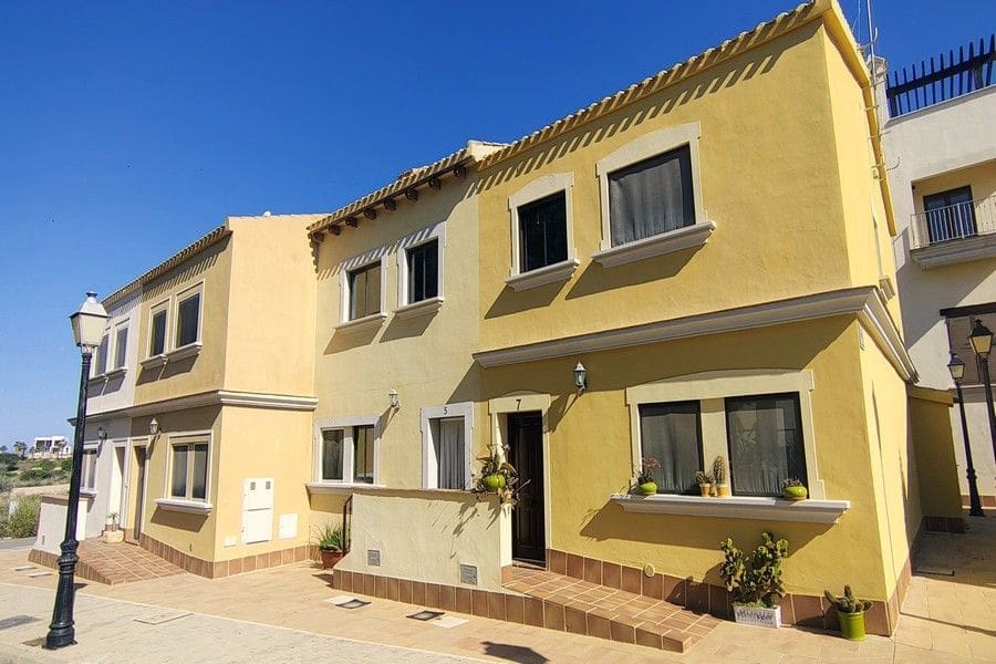 3 bedroom Townhouse for sale in Fuente Alamo de Murcia with pool garage - € 179,900 (Ref: 9028387)