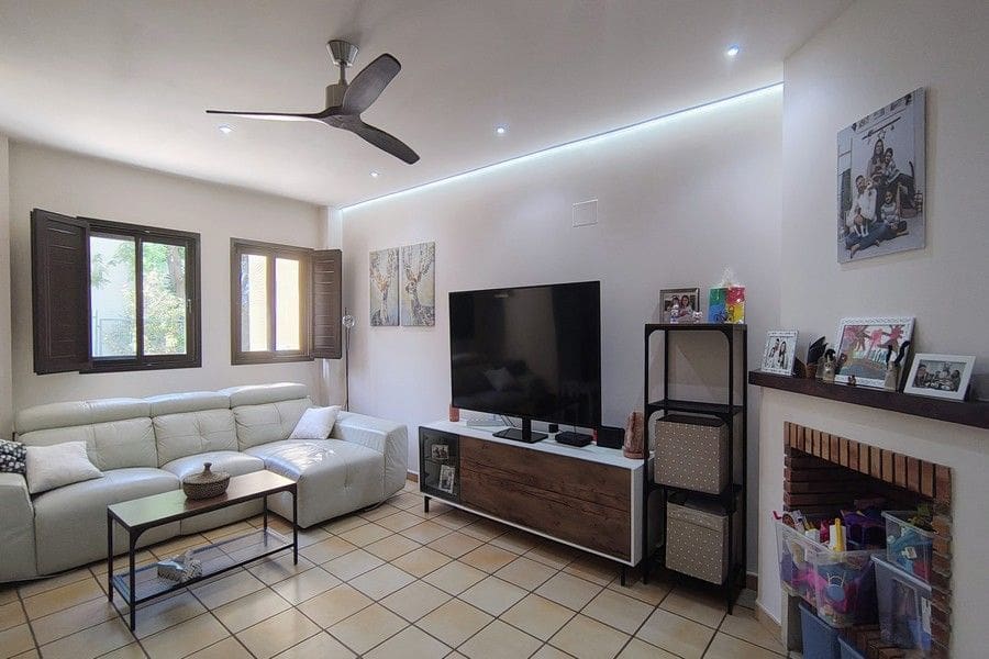 3 bedroom Townhouse for sale in Fuente Alamo de Murcia with pool garage - € 179,900 (Ref: 9028387)