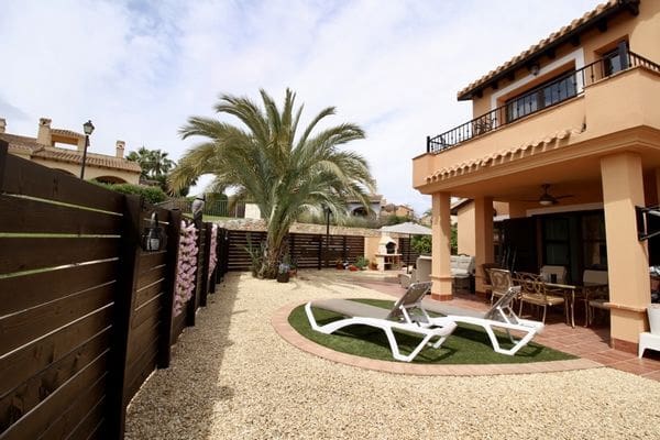 3 makuuhuone Paritalo myytävänä paikassa Hacienda del Alamo, Fuente Alamo de Murcia mukana uima-altaan 
autotalli - 249 900 € (Ref: 9075672)