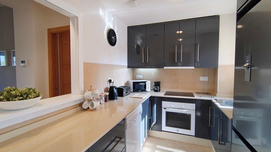 Apartamento de 2 habitaciones en Hacienda del Alamo en venta con garaje - 164.000 € (Ref: 9293565)