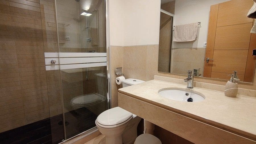 Apartamento de 2 habitaciones en Hacienda del Alamo en venta con garaje - 164.000 € (Ref: 9293565)