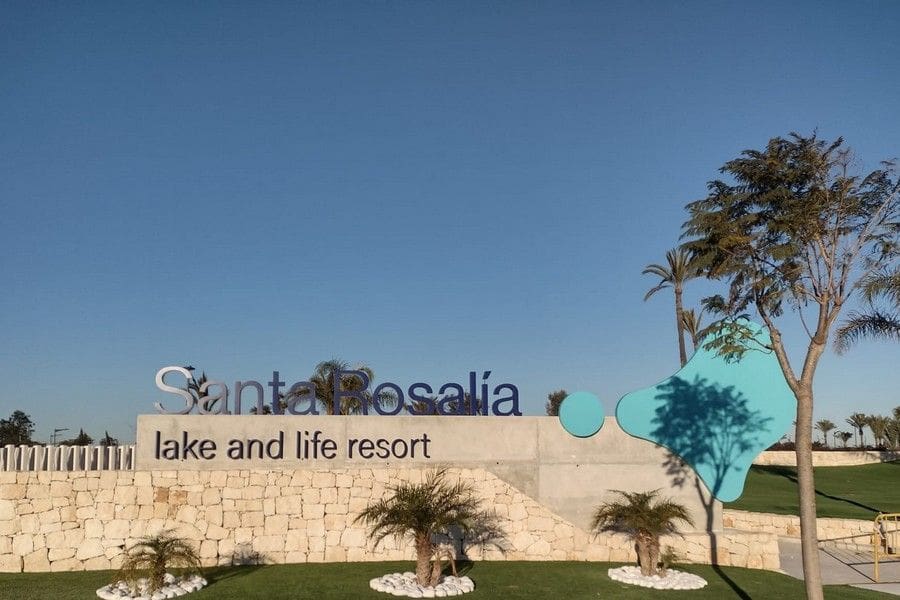 3 bedroom Villa for sale in Los Alcazares with pool - € 790,000 (Ref: 9297194)