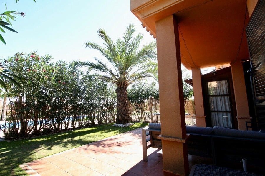 3 soverom Kjedet enebolig til salgs i Fuente Alamo de Murcia med svømmebasseng garasje - € 189 000 (Ref: 9332751)