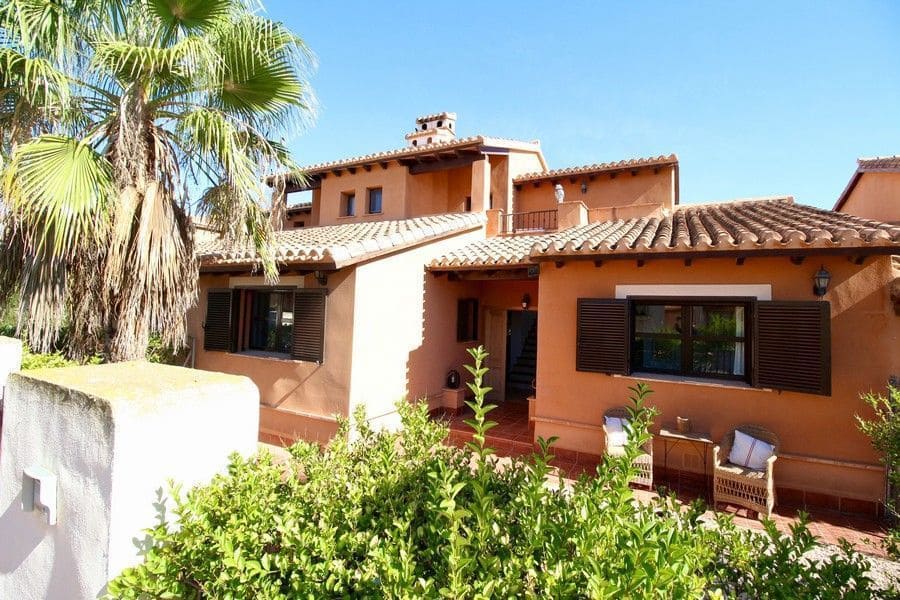 3 soverom Kjedet enebolig til salgs i Fuente Alamo de Murcia med svømmebasseng garasje - € 189 000 (Ref: 9332751)