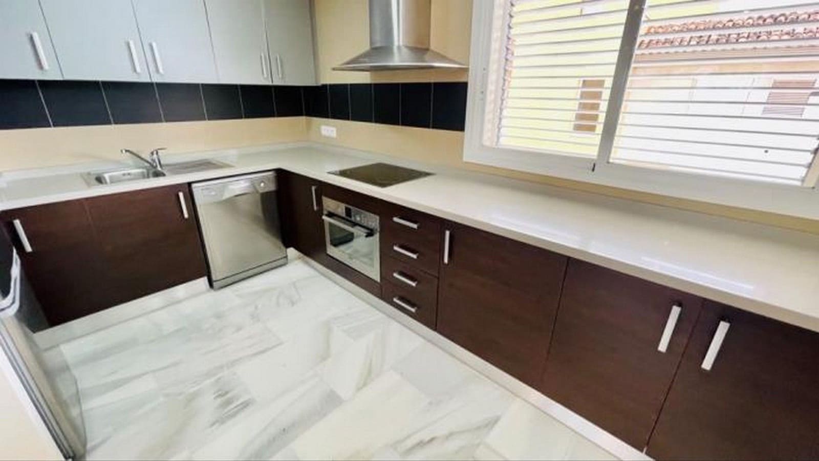 3 makuuhuone Huoneisto myytävänä paikassa Fuente Alamo de Murcia mukana 
autotalli - 185 000 € (Ref: 9353953)