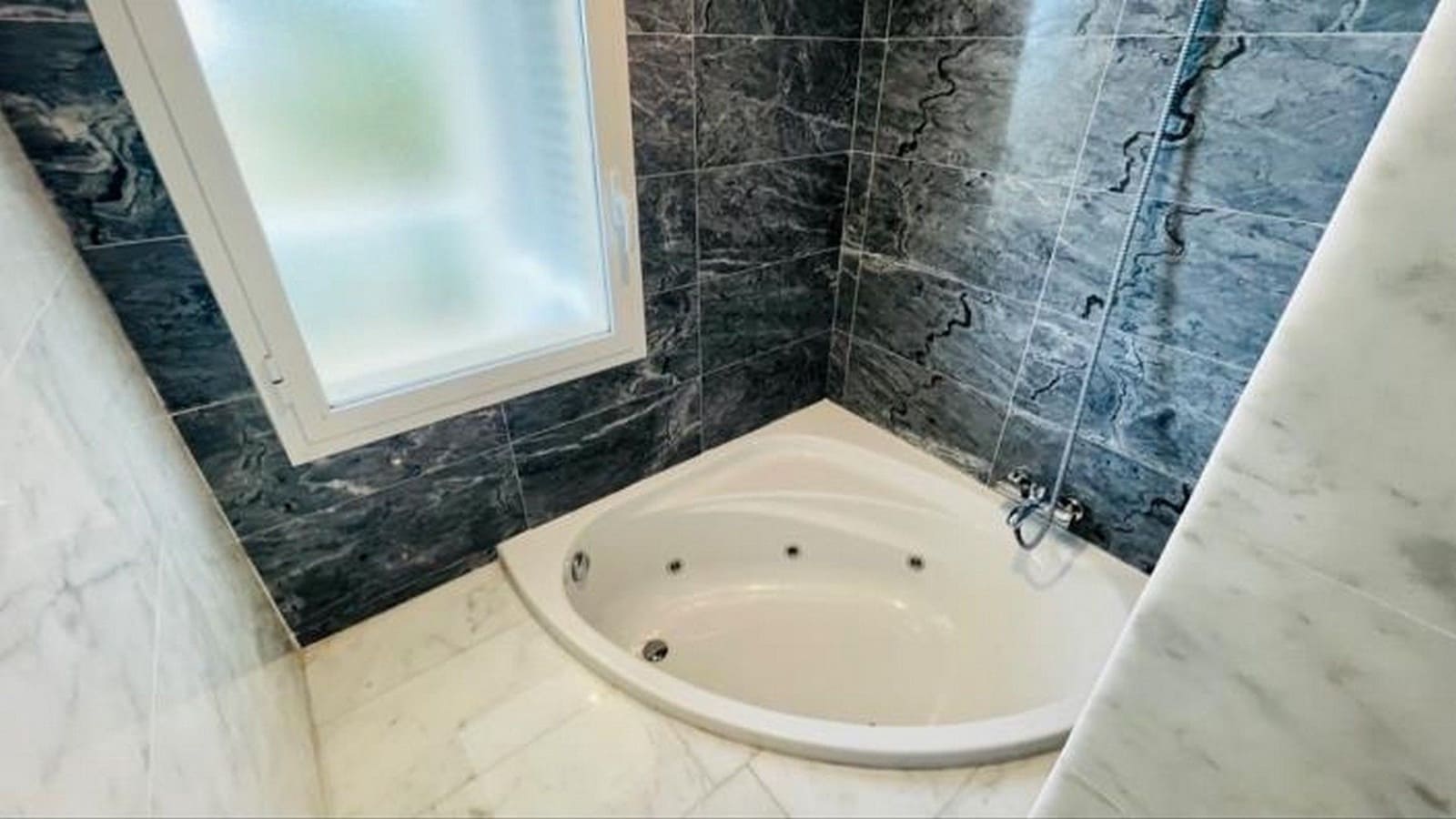 3 makuuhuone Huoneisto myytävänä paikassa Fuente Alamo de Murcia mukana 
autotalli - 185 000 € (Ref: 9353953)