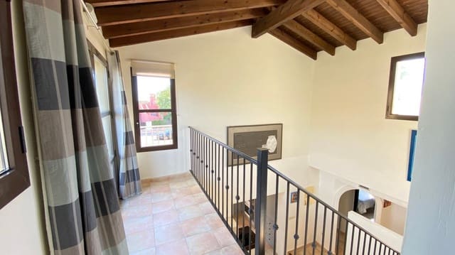 3 bedroom Villa for sale in Fuente Alamo de Murcia with pool garage - € 215,000 (Ref: 9360492)