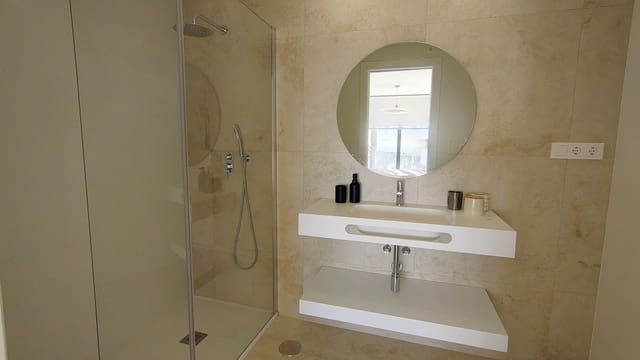 Apartamento de 1 habitación en Aguilas en venta con piscina garaje - 295.000 € (Ref: 9363337)