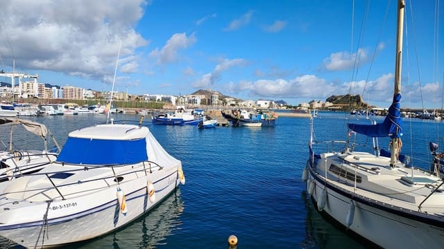 3 sypialnia Apartament na sprzedaż w Aguilas z basenem garażem - 341 000 € (Ref: 9363437)