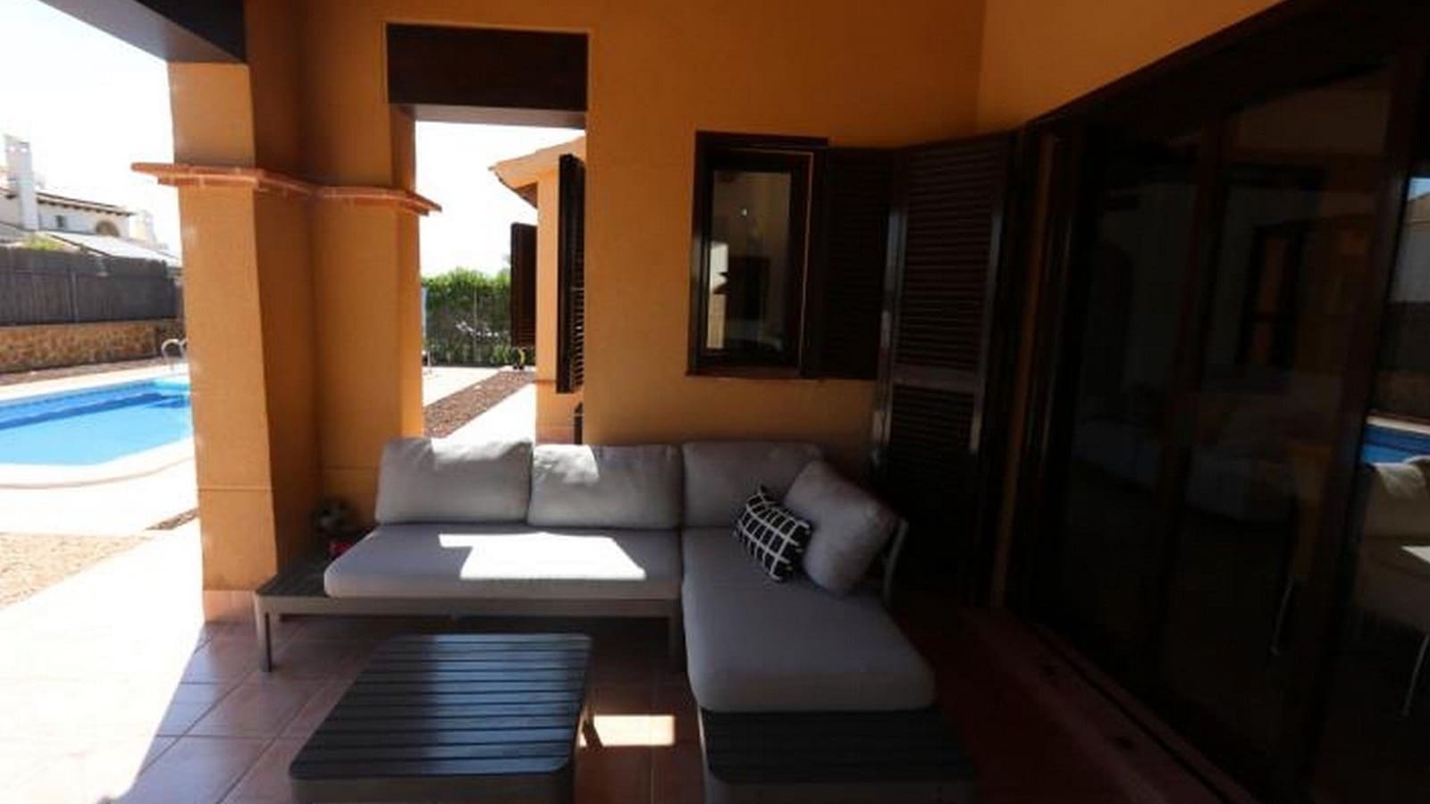 3 bedroom Bungalow for sale in Hacienda del Alamo with pool garage - € 357,000 (Ref: 9371190)