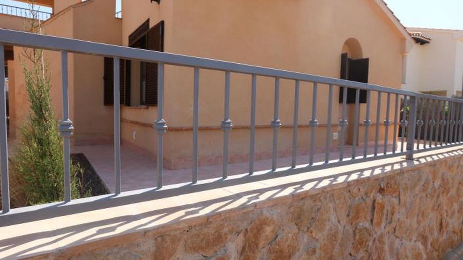 3 bedroom Bungalow for sale in Hacienda del Alamo with pool garage - € 357,000 (Ref: 9371190)