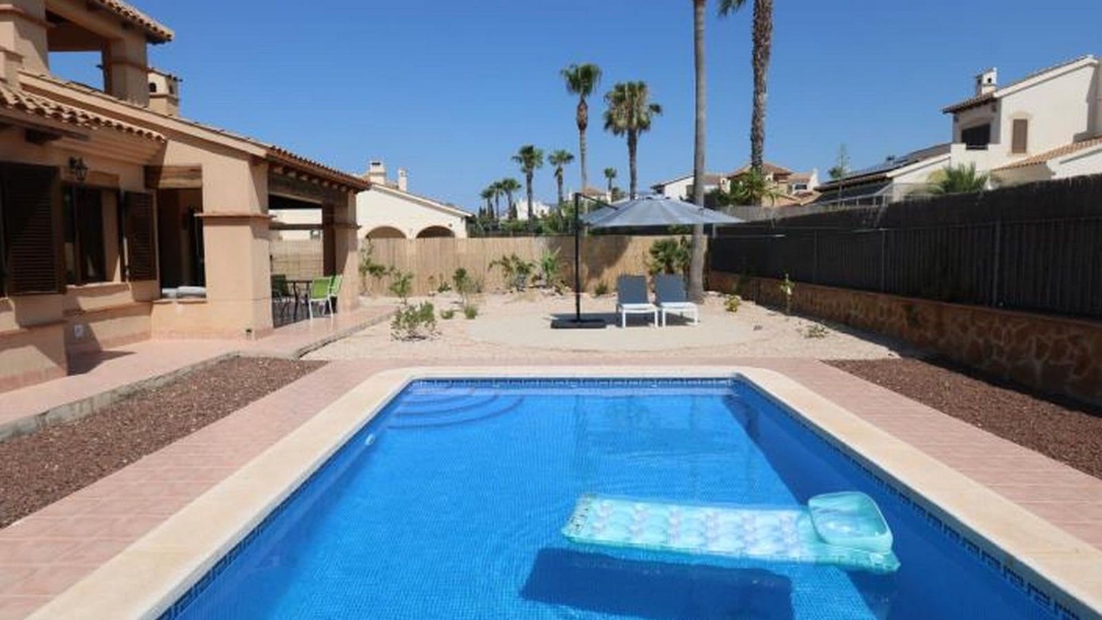 3 bedroom Bungalow for sale in Hacienda del Alamo with pool garage - € 357,000 (Ref: 9371190)