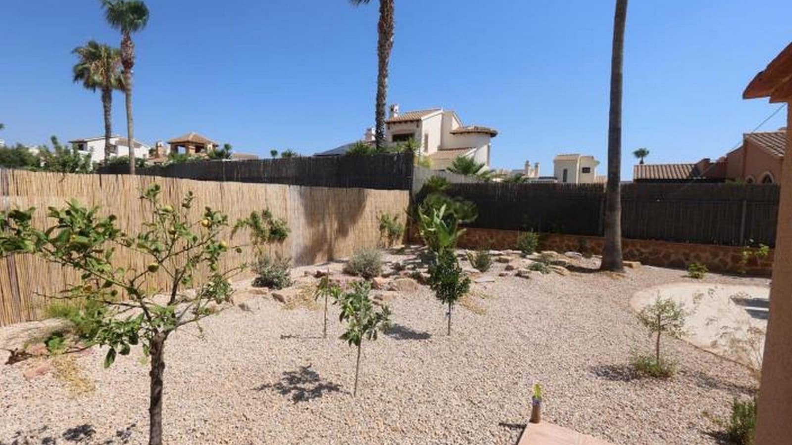 3 bedroom Bungalow for sale in Hacienda del Alamo with pool garage - € 357,000 (Ref: 9371190)