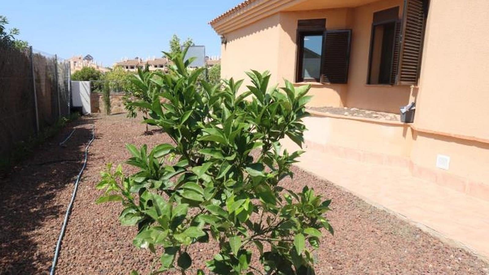 3 bedroom Bungalow for sale in Hacienda del Alamo with pool garage - € 357,000 (Ref: 9371190)