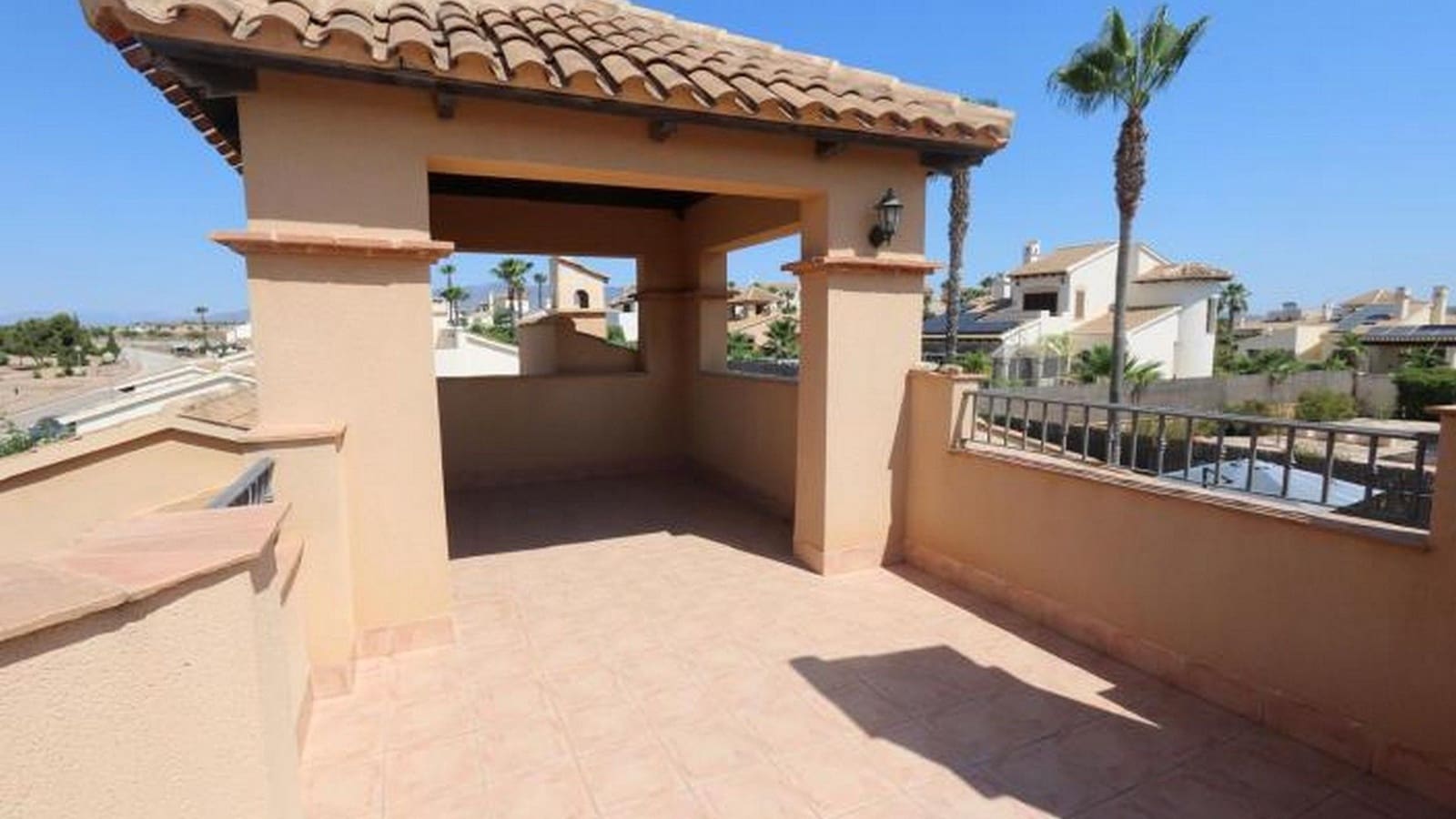 3 bedroom Bungalow for sale in Hacienda del Alamo with pool garage - € 357,000 (Ref: 9371190)