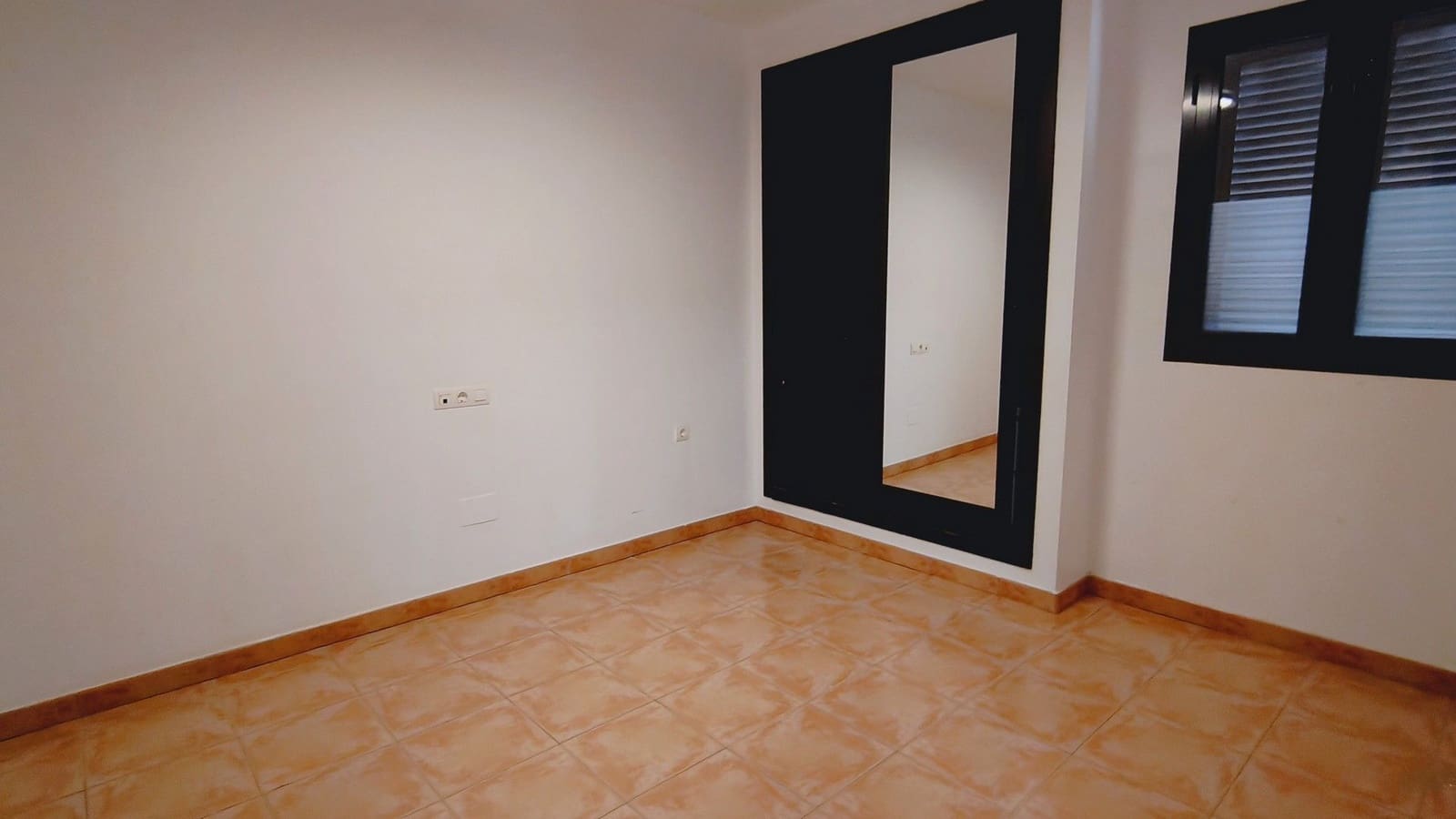 3 bedroom Bungalow for sale in Hacienda del Alamo with pool garage - € 357,000 (Ref: 9371190)