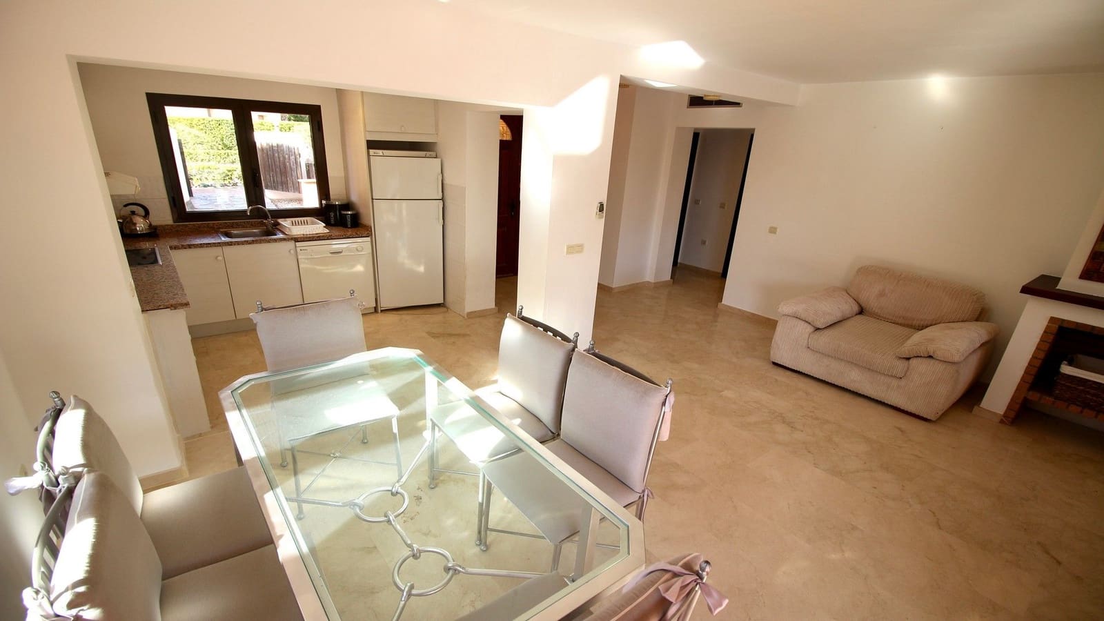 2 bedroom Semi-detached Villa for sale in Hacienda del Alamo with pool garage - € 215,000 (Ref: 9399971)