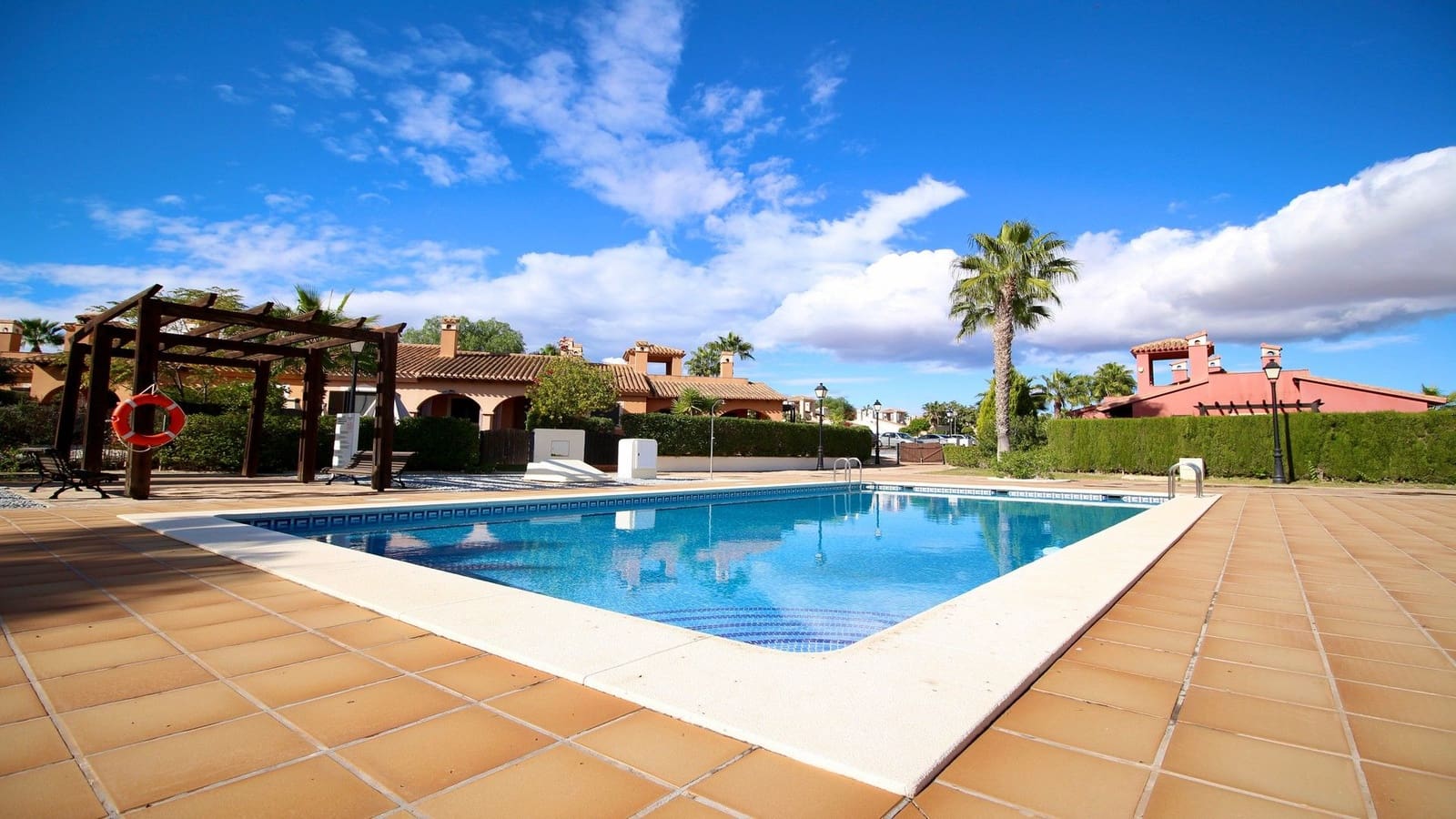 2 bedroom Semi-detached Villa for sale in Hacienda del Alamo with pool garage - € 215,000 (Ref: 9399971)