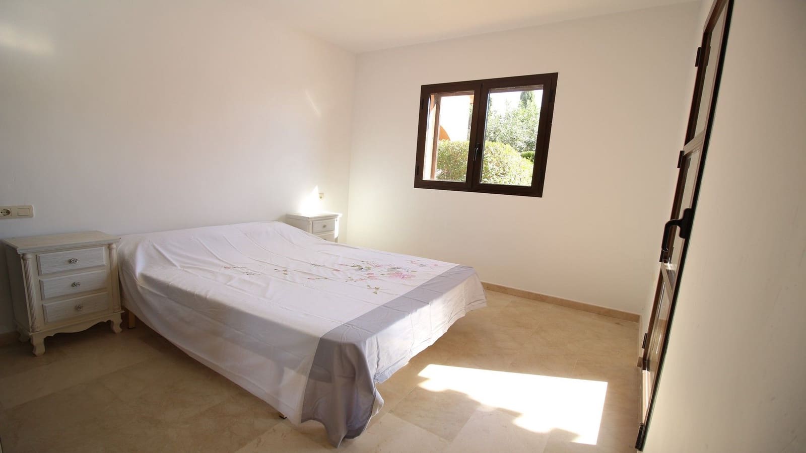 2 quarto Moradia Geminada para venda em Hacienda del Alamo com piscina garagem - 210 000 € (Ref: 9399971)