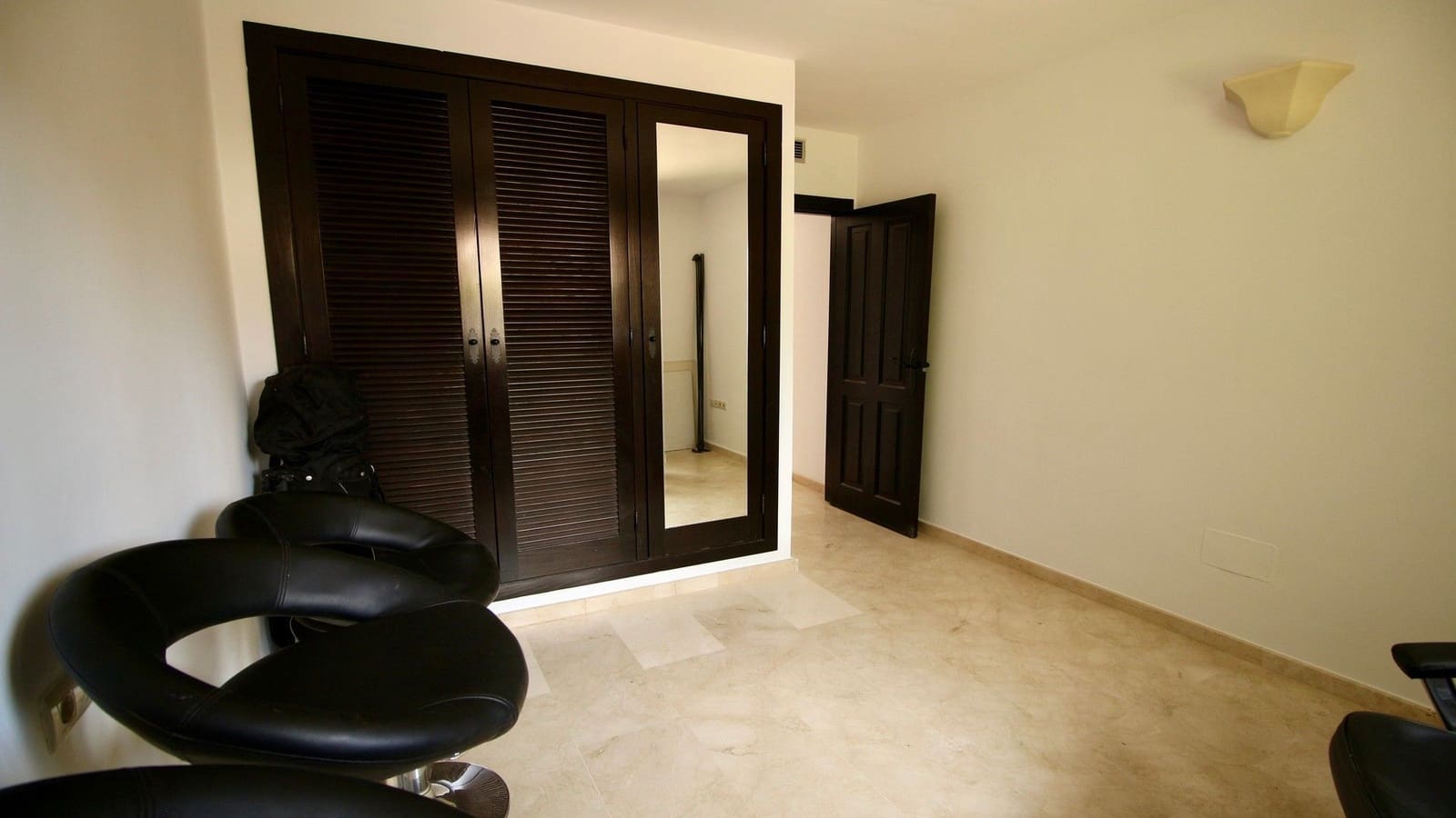 2 quarto Moradia Geminada para venda em Hacienda del Alamo com piscina garagem - 210 000 € (Ref: 9399971)