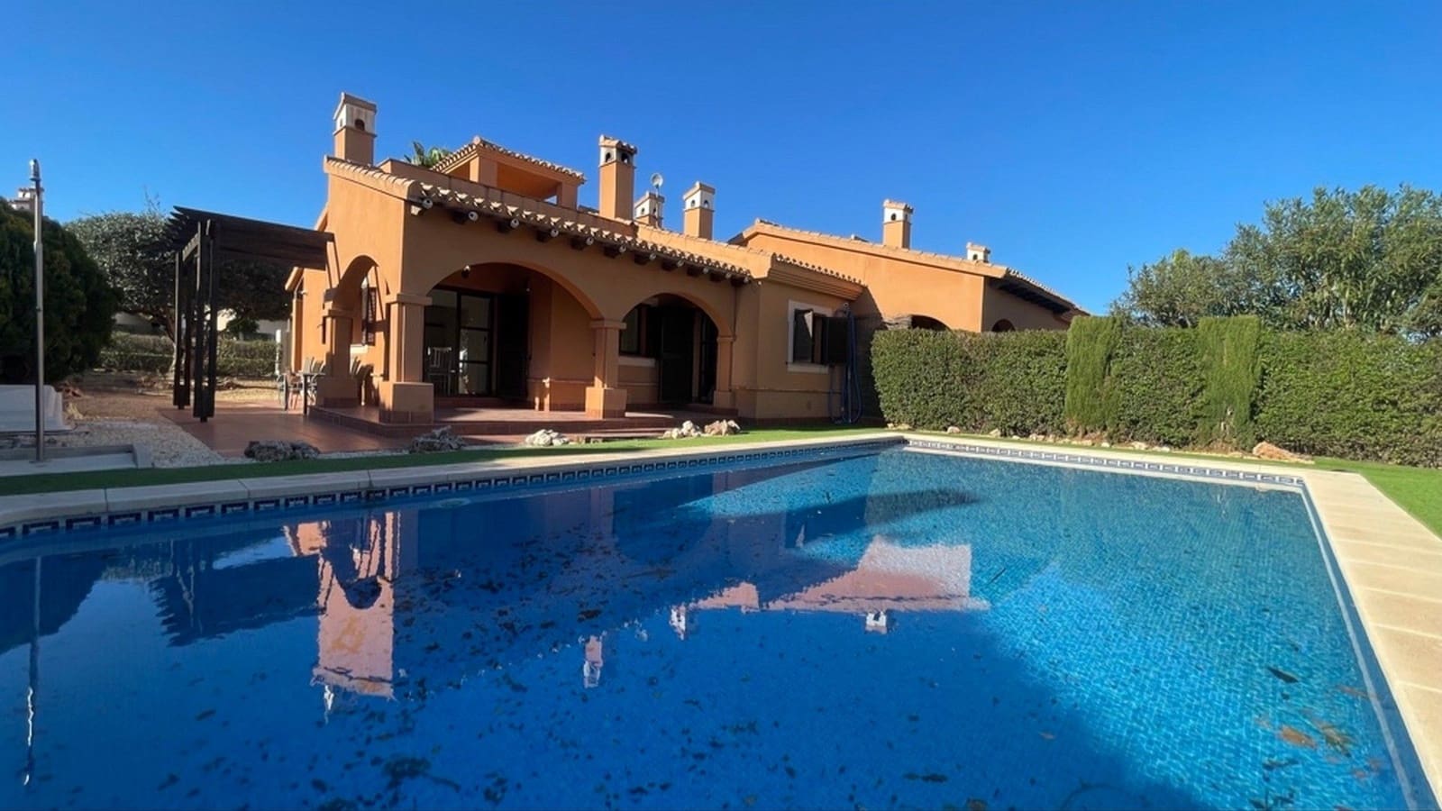 2 bedroom Semi-detached Villa for sale in Hacienda del Alamo with pool garage - € 214,950 (Ref: 9399971)