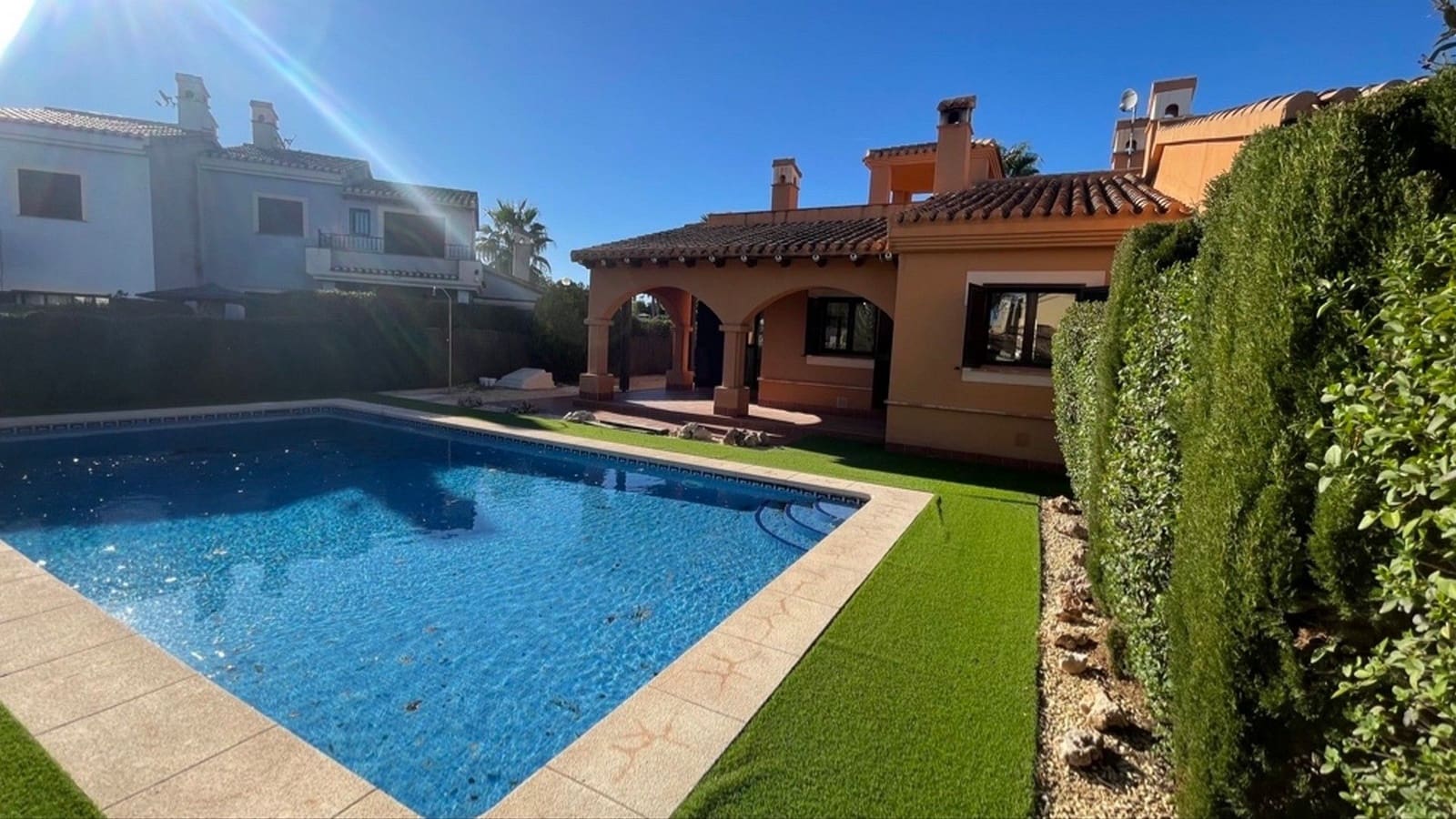 2 bedroom Semi-detached Villa for sale in Hacienda del Alamo with pool garage - € 214,950 (Ref: 9399971)
