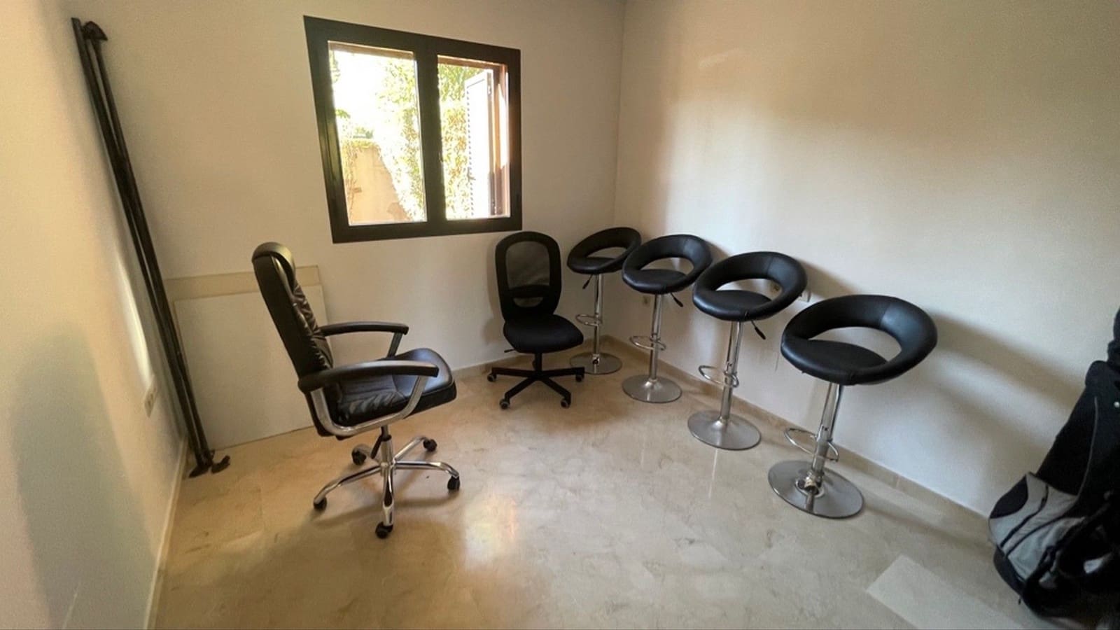 2 bedroom Semi-detached Villa for sale in Hacienda del Alamo with pool garage - € 214,950 (Ref: 9399971)