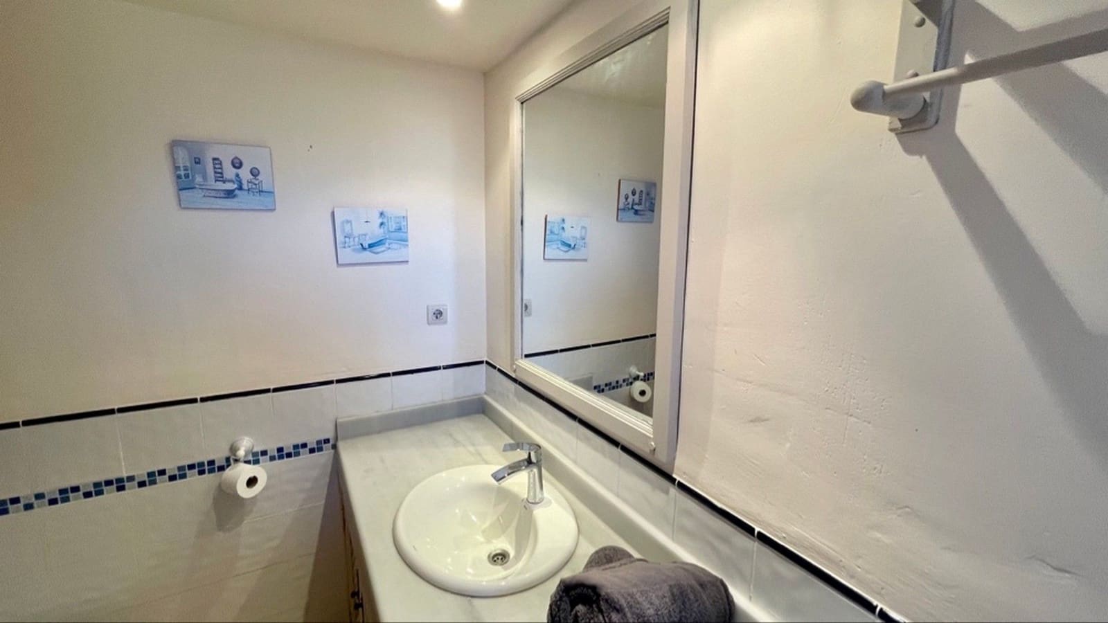 3 bedroom Semi-detached Villa for sale in Hacienda del Alamo with pool garage - € 209,000 (Ref: 9402751)