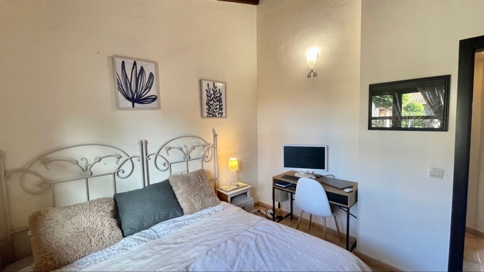 3 bedroom Semi-detached Villa for sale in Hacienda del Alamo with pool garage - € 209,000 (Ref: 9402751)